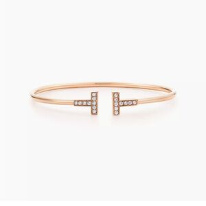 Tiffany T
Diamond Wire Bracelet
in Rose Gold